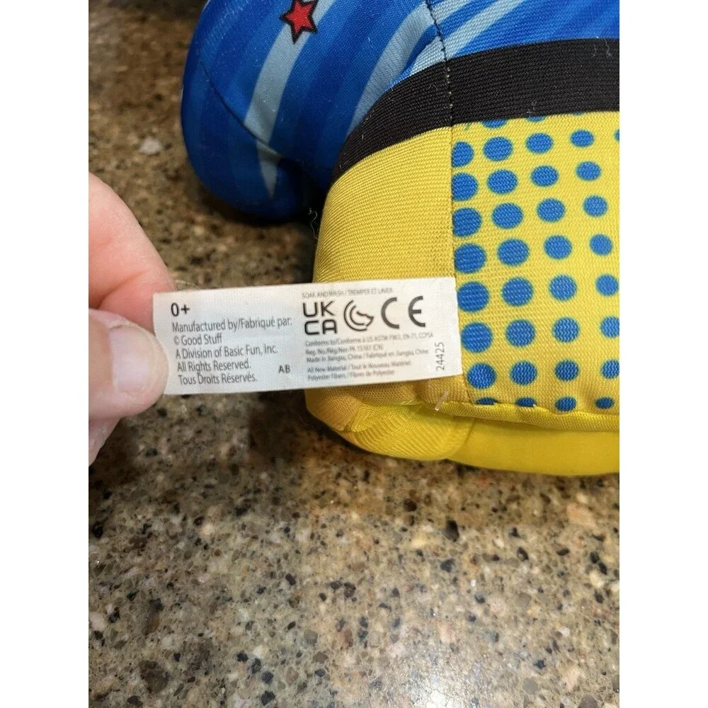 Dave And Buster’s Punching Glove Plush Toy Socker Bobbers Fist Toy Glove